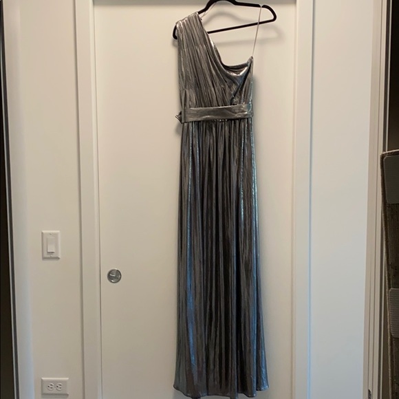 Retrofete: Andrea One Shoulder Lamé Gown - Picture 2 of 4